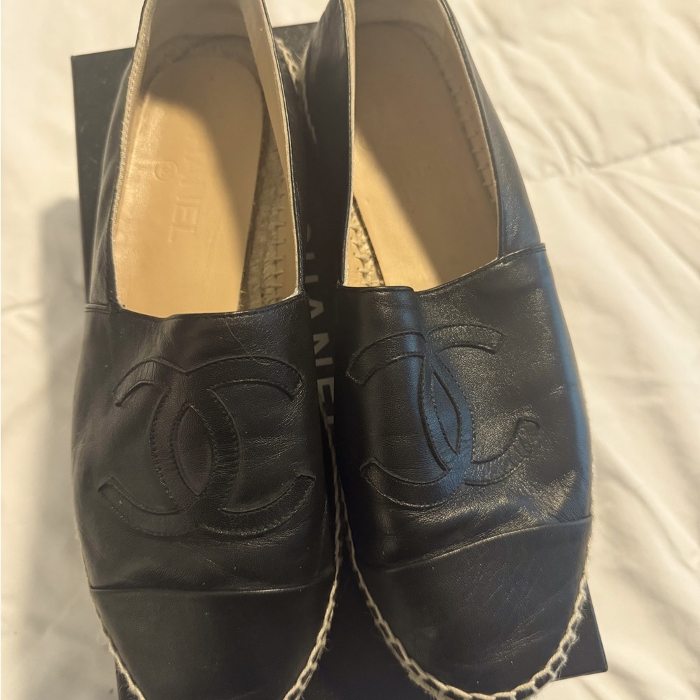 Black lambskin Chanel espadrilles size 41